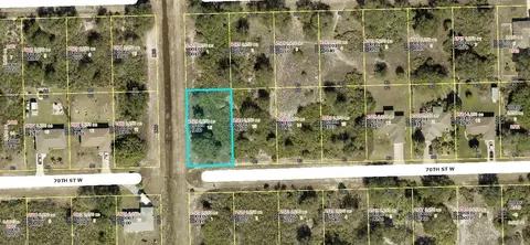 2526 70th St W, Lehigh Acres, FL 33971