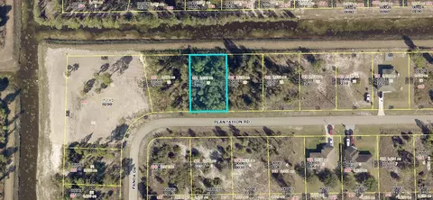 911 Plantation Rd, Lehigh Acres, FL 33974