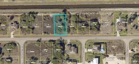 813 Bently St E, Lehigh Acres, FL 33974