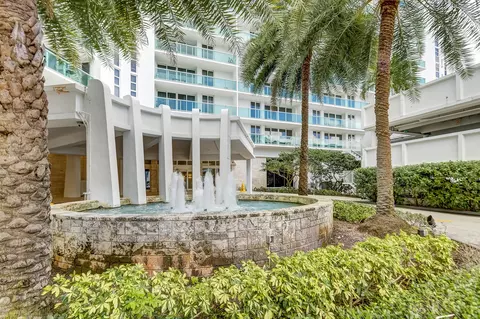 100 Bayview #527, Sunny Isles Beach, FL 33160