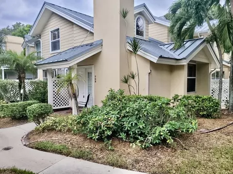 702 Bradford, Boynton Beach, FL 33436