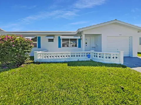 902 SW 5th Ct, Boynton Beach, FL 33426
