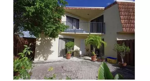 602 Springdale, Palm Springs, FL 33461