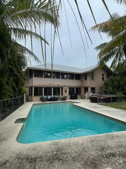 10737 SE Seaspray, Hobe Sound, FL 33455