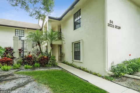 3237 Jog Park #3414, Greenacres, FL 33467