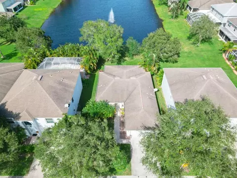 2618 12th Sq SW, Vero Beach, FL 32968