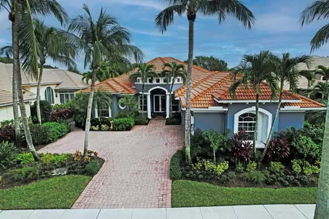 8000 Cranes Pointe Way, West Palm Beach, FL 33412