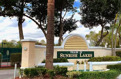 2726 NW 104th #207, Sunrise, FL 33322