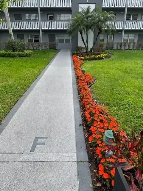 232 Suffolk F #232 F, Boca Raton, FL 33434