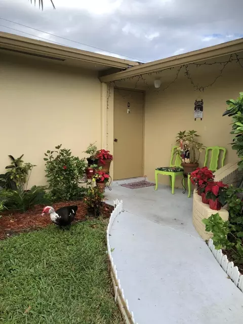 2541 Barkley Dr W #D, West Palm Beach, FL 33415