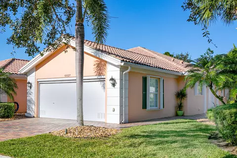 10527 SW Stratton Dr, Port Saint Lucie, FL 34987