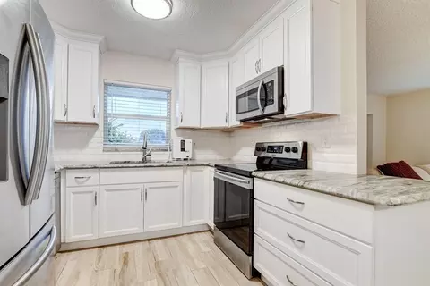 5073 Lakefront Blvd #A, Delray Beach, FL 33484