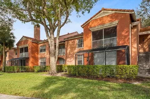 3131 Clint Moore #105, Boca Raton, FL 33496