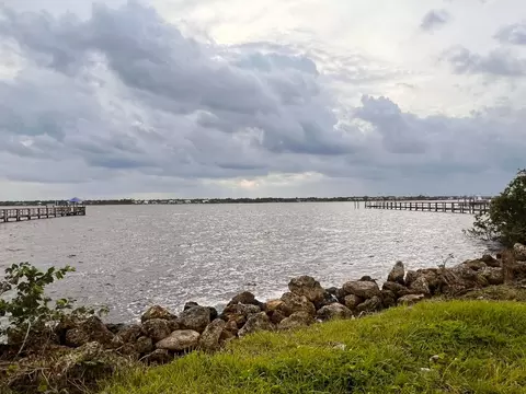 2320 NW Bay Colony, Stuart, FL 34994