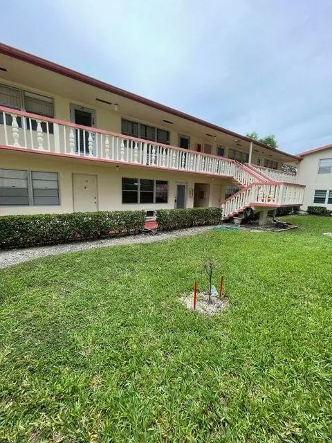 40 Camden #B, West Palm Beach, FL 33417