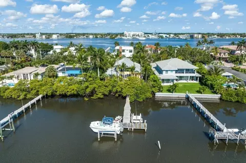 808 N Atlantic Dr, Lantana, FL 33462
