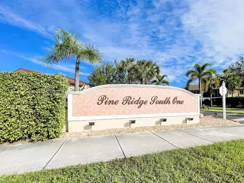 105 Lake Pine Cir #D-1, Greenacres, FL 33463