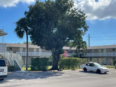 3300 NE 10th Ter #48, Pompano Beach, FL 33064