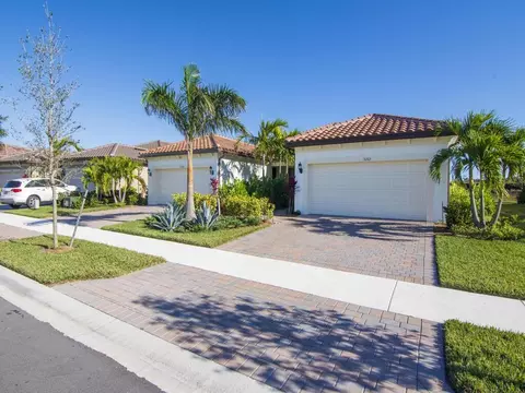 5263 Unity Sq, Vero Beach, FL 32967 photo 1