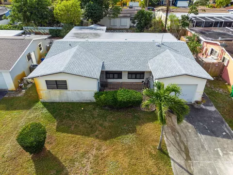 7928 Embassy, Miramar, FL 33023