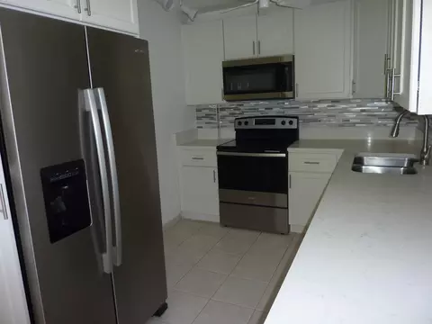 5280 NW 2nd Ave #PH-16, Boca Raton, FL 33487