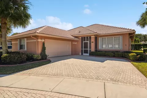 9058 Bay Harbour Cir, West Palm Beach, FL 33411