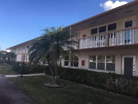 74 Northampton D, West Palm Beach, FL 33417