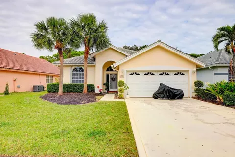 7300 SE Seagate Ln, Stuart, FL 34997 photo 1