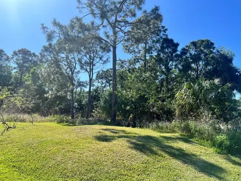 6430 NW Cosmo Ct, Port St Lucie, FL 34983