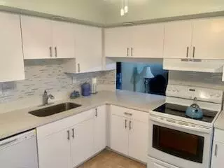 4930 E Sabal Palm #106, Tamarac, FL 33319