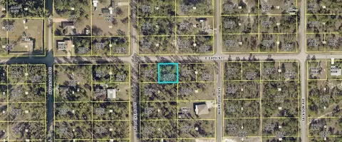 2702 E 14th St, Lehigh Acres, FL 33972