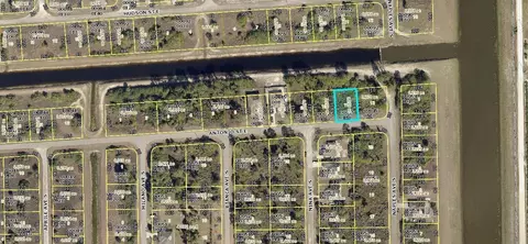 1247 Antonio St E, Lehigh Acres, FL 33974