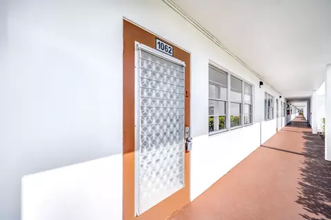 1062 Harwood E #1062, Deerfield Beach, FL 33442