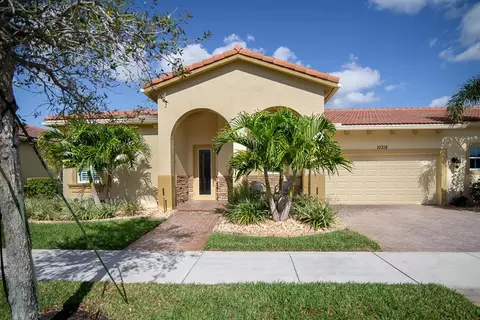 10318 SW Ambrose Way, Port Saint Lucie, FL 34986