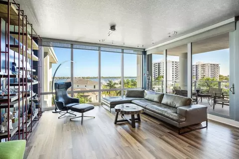 2 Water Club Way #504, North Palm Beach, FL 33408