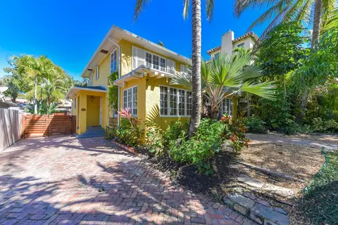 741 Sunset Rd, West Palm Beach, FL 33401