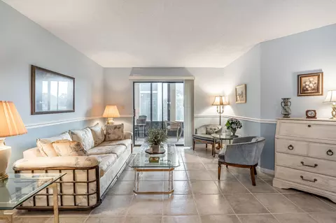 15469 Lakes Of Delray Blvd #103, Delray Beach, FL 33484