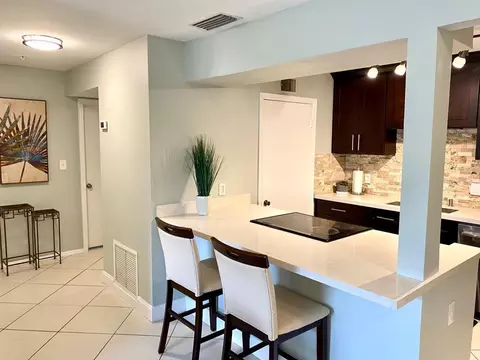 2313 N Congress Ave #17, Boynton Beach, FL 33426