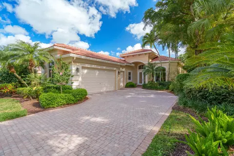 7689 Villa D Este Way, Delray Beach, FL 33446
