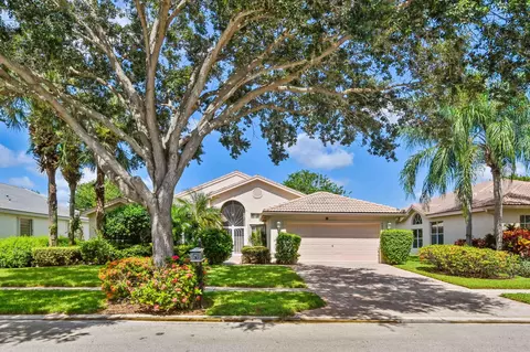 6822 Fiji, Boynton Beach, FL 33437