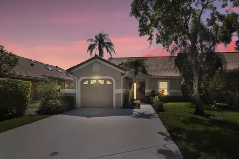 901 Mahogany Pl, Palm Beach Gardens, FL 33418