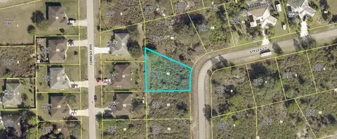 1831 Styles Ct, Lehigh Acres, FL 33972