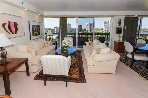 1900 Consulate #906, West Palm Beach, FL 33401