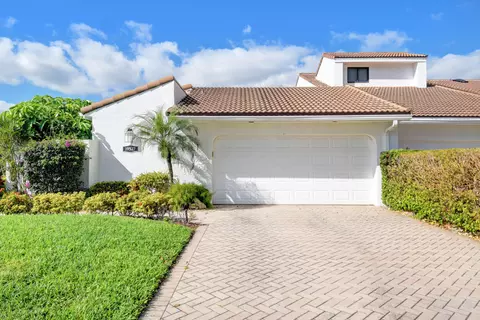 19527 Bay View Rd, Boca Raton, FL 33434