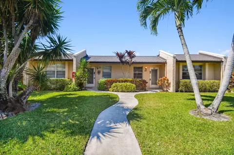203 Lake Meryl Dr, West Palm Beach, FL 33411