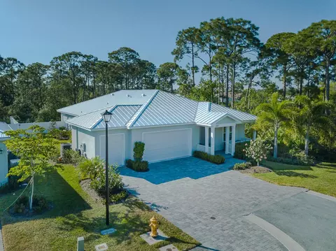 1300 SW Pinewood Ct, Palm City, FL 34990