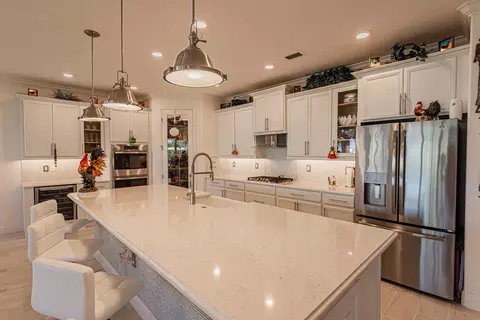 10147 SW Coral Tree Cir, Port Saint Lucie, FL 34987