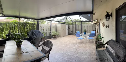 2910 NW 12th St #B, Delray Beach, FL 33445