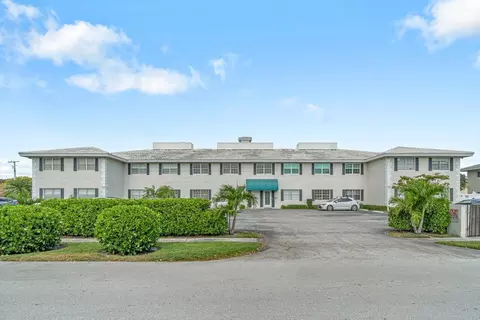 299 SW 7th #2060, Boca Raton, FL 33432