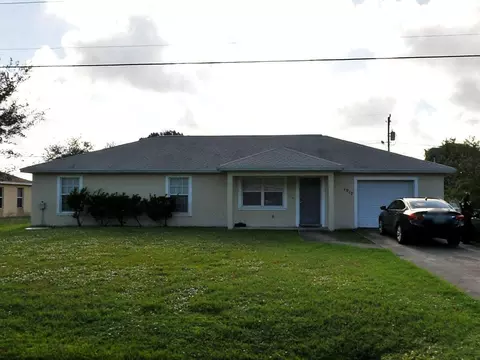 1912 SE Berkshire, Port Saint Lucie, FL 34952